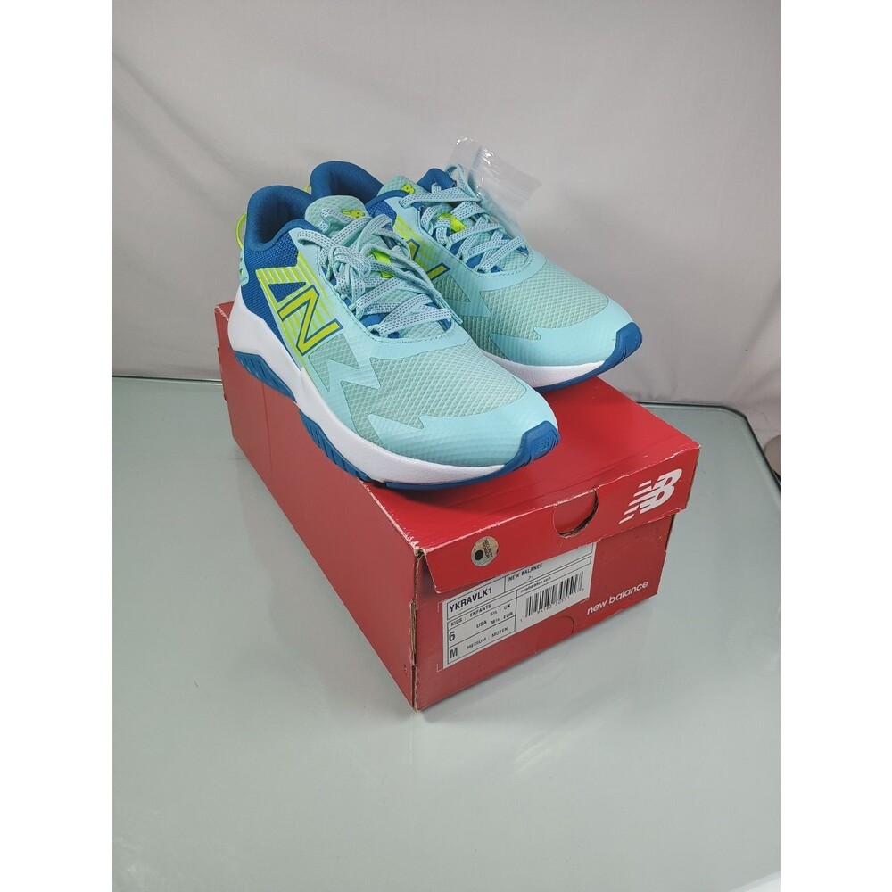 New Balance Kids Size US 6 YKRAVLK1